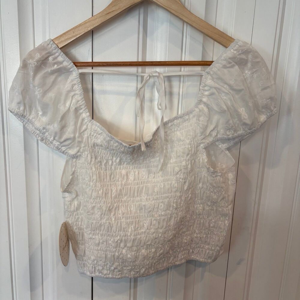 Passport White Crop‎ Top Size Small - Picture 2 of 8